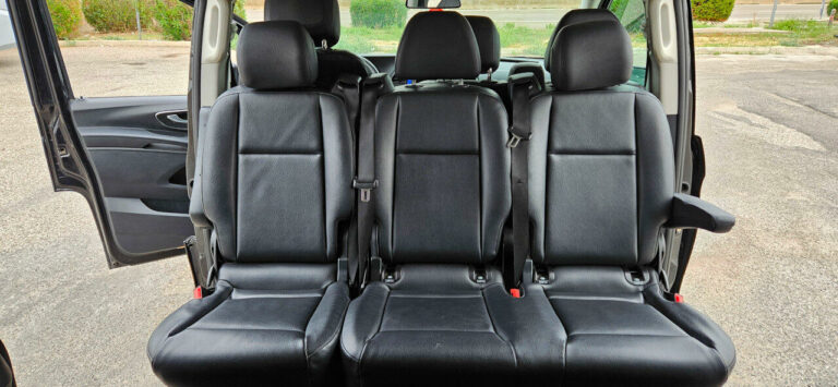Minivan Mercedes-Benz Vito 8 posti, dettaglio fila sedili